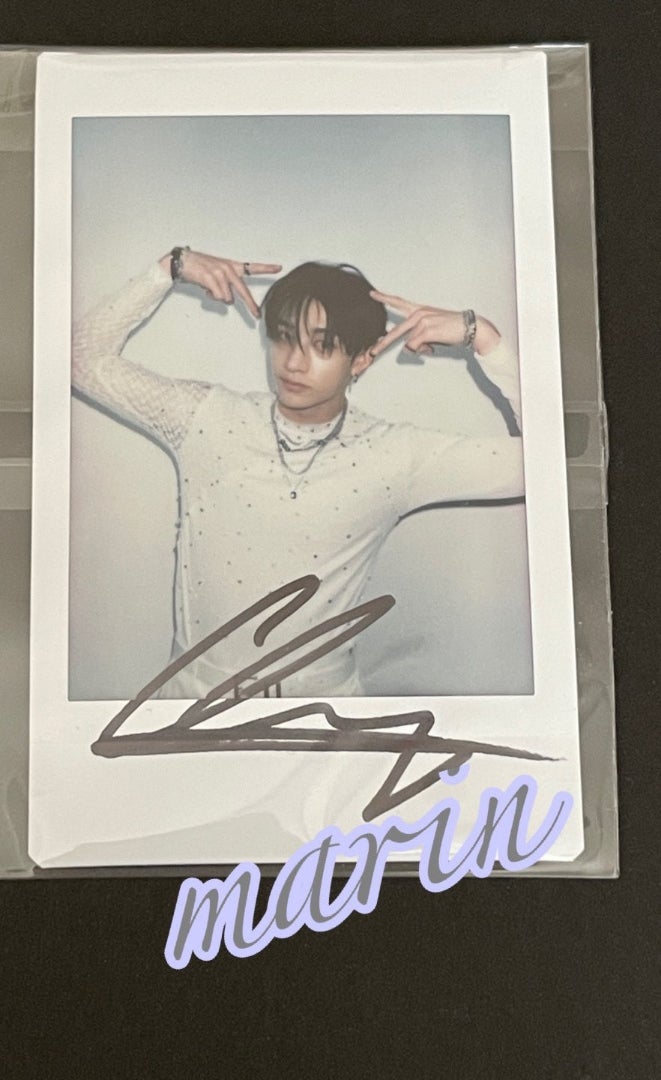 スキズ＊サイン入りチェキ…当選写真❣️こんなんあったんやー | スキズ