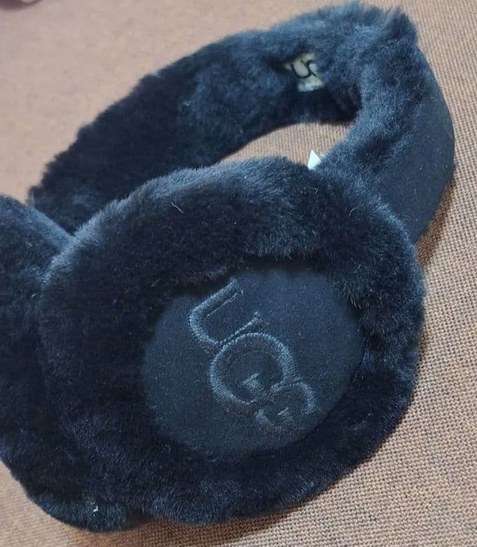 UGG　イヤーマフ　ブラック UGG（アグ） 並行輸入品 CLASSIC NON TECH EARMUFF クラシック ノン